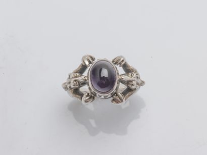 Bague en argent (800 millièmes) sertie d'un...
