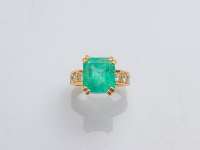 Bague en or jaune 18 carats (750 millièmes)...
