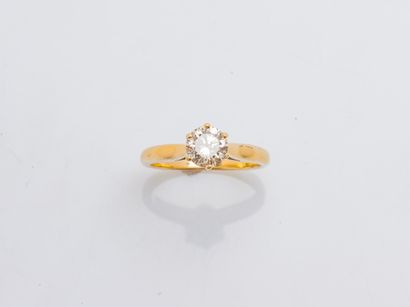Bague solitaire en or jaune 18 carats (750...