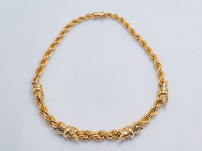 HERMES
Collier ras de cou en or jaune 18...