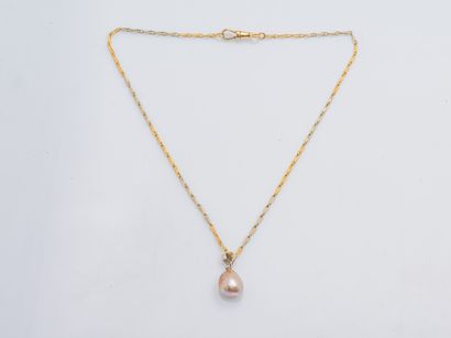 Chaine en or jaune 18 carats (750 millièmes)...