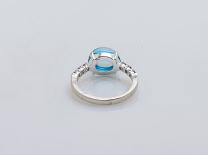 Bague en or gris 18 carats (750 millièmes)...