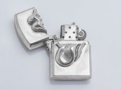 CHROME HEARTS
Briquet en argent portant le...