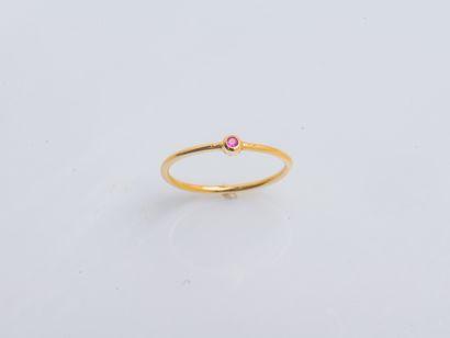 MEDECINE DOUCE
18K (750 thousandths) yellow...