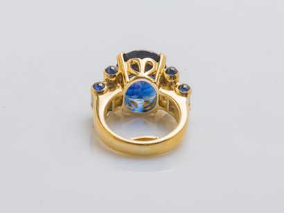 Bague en or jaune 18 carats (750 millièmes)...