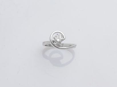 Bague solitaire en or gris 18 carats (750...