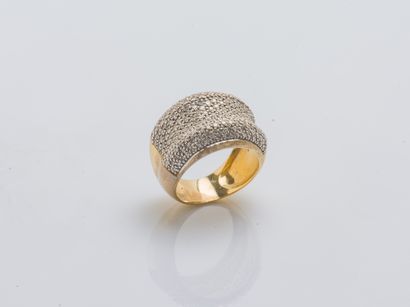 Bague bandeau incurvé en or jaune 18 carats...