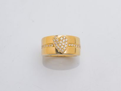 MAUBOUSSIN
Bague bandeau cœur en or jaune...