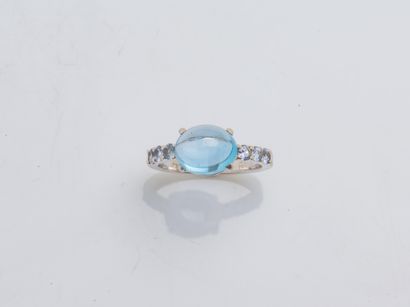 Bague en or gris 18 carats (750 millièmes)...
