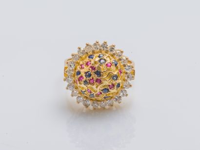 Bague boule en or jaune 18 carats (750 millièmes)...