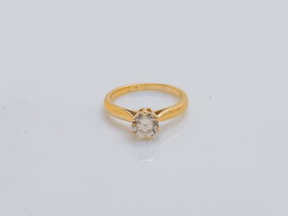 Bague solitaire en or jaune 18 carats (750...