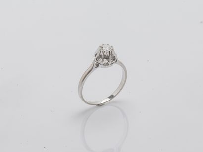 Bague solitaire en or gris 18 carats (750...