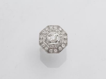 Bague en or gris 18 carats (750 millièmes)...