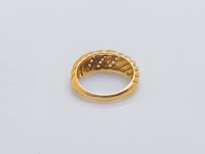 Bague jonc en or jaune 18 carats (750 millièmes)...