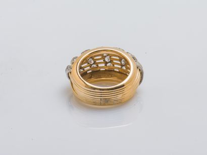 CARTIER Paris
vers 1950
Bague jonc bombé...
