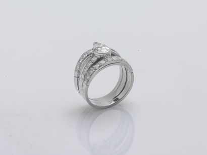 Bague bandeau multi-joncs en or gris 18 carats...