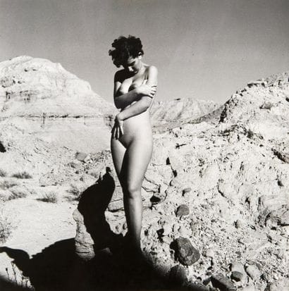 André de Dienes (1913-1985)
Nu debout dans...