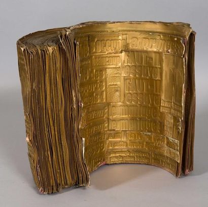 JEAN Kapera (1924-1986)
La reine s'occupe...