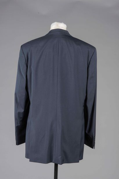 HUGO BOSS 
Costume trois pièces en laine...