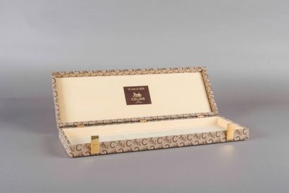 CELINE 
Boîte en tissu monogrammé avec empiècement...