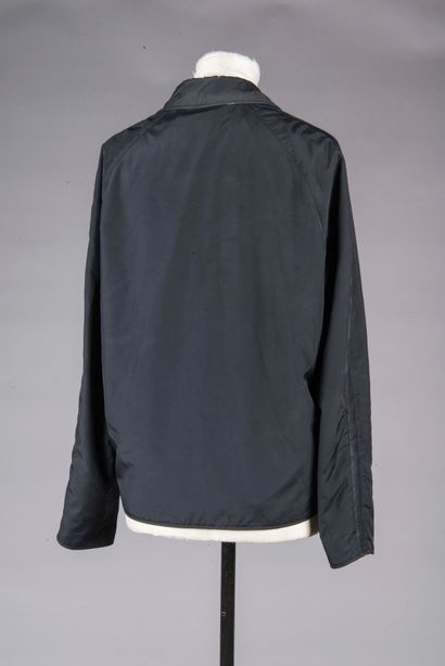 HERMES 
Veste zippée en syntéhtique noire,...