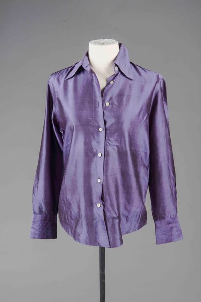 ETRO 
Chemise en soie irisée de couleur lilas...