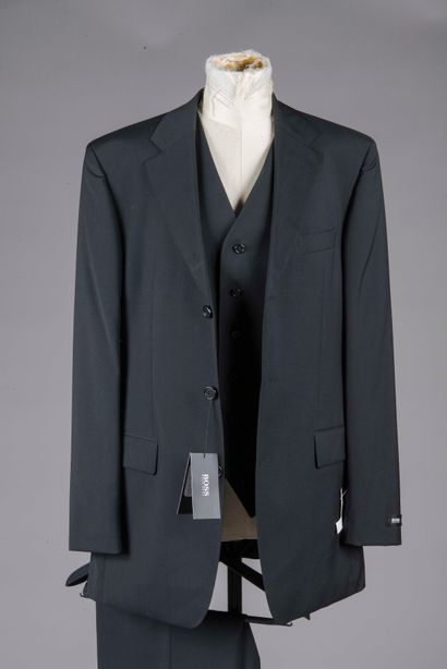 HUGO BOSS
Costume trois pièces en noir en...