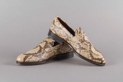 FRATELLI BORGIELLI 
Mocassins en python....
