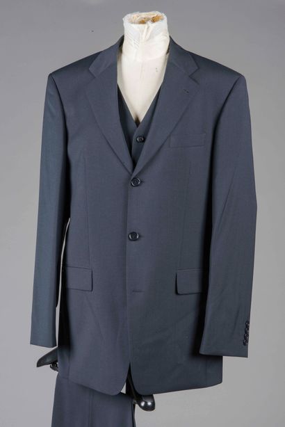 HUGO BOSS 
Costume trois pièces en laine...
