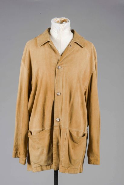 Lot de deux vestes en daim. 
Taille : 54...