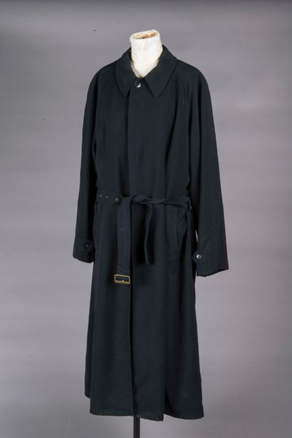 GIORGIO ARMANI 
Trench en synthétique noir...