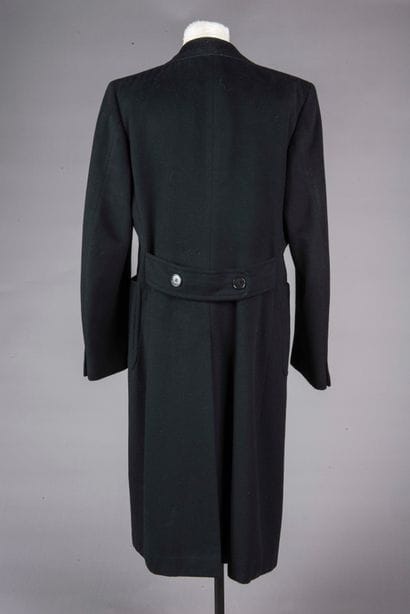 CERRUTI 1881 
Manteau croisé en lainé et...