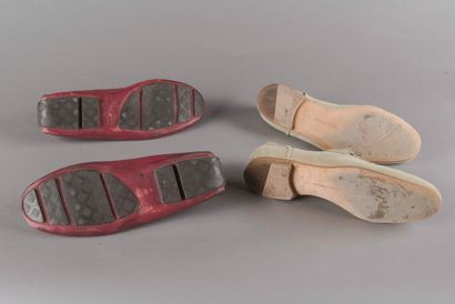 BOTTEGA VENETA
Deux paires de mocassins....