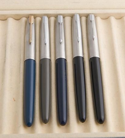 Lot de 5 stylos plume PARKER 51 modèle aérométric,...