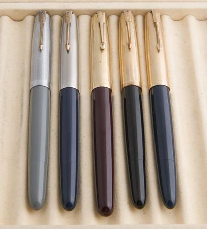 Lot de 5 stylos plume PARKER 51 modèle vacumatic...