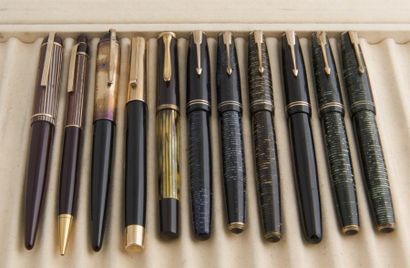 Lot comprenant: un stylo plume EVERSHARP...