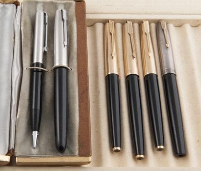 Lot de stylo PARKER comprenant: une parure...
