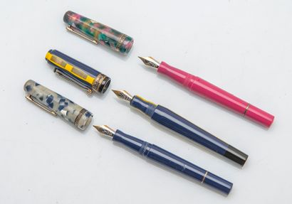 MARLEN
Set of three fountain pens including:...