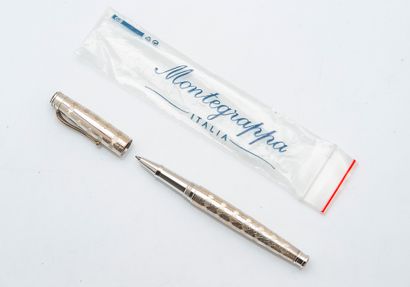 MONTEGRAPPA
Stylo roller Memoria guilloche...