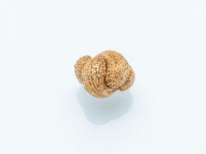 CARTIER Paris
Bague boule en or jaune 18...