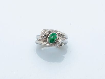 Bague en or gris 18 carats (750 ‰) sertie...