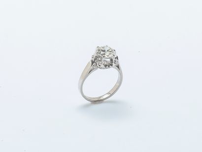 Bague solitaire en or gris 18 carats (750...
