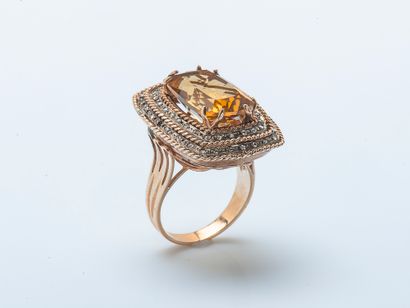 Importante bague de cocktail en or rose 14...