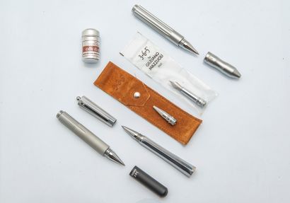 Lot de trois stylos
-OFFICINA Stylo roller...