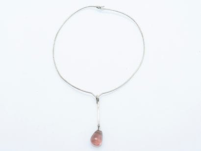 Dans le gout de TORUN
Silver torc necklace...