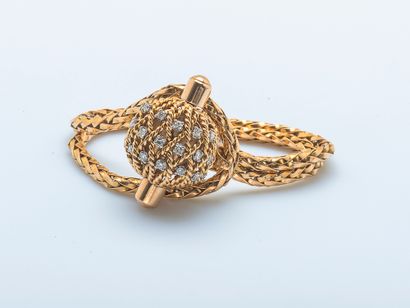 Bracelet montre de dame à secret en or jaune...