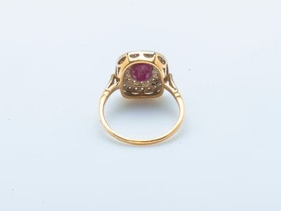 Bague en or jaune 18 carats (750 ‰) sertie...