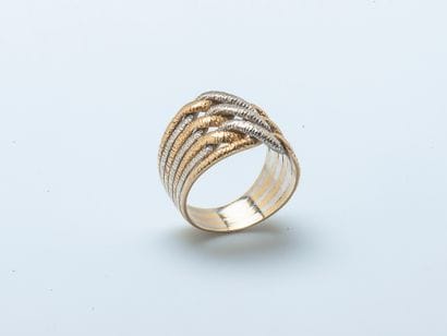Bague bandeau en or jaune et en or gris 18...