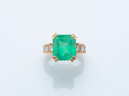 Bague en or jaune 18 carats (750 ‰) sertie...