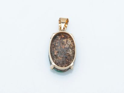 Pendentif en or jaune 14 carats (585 ‰) serti...